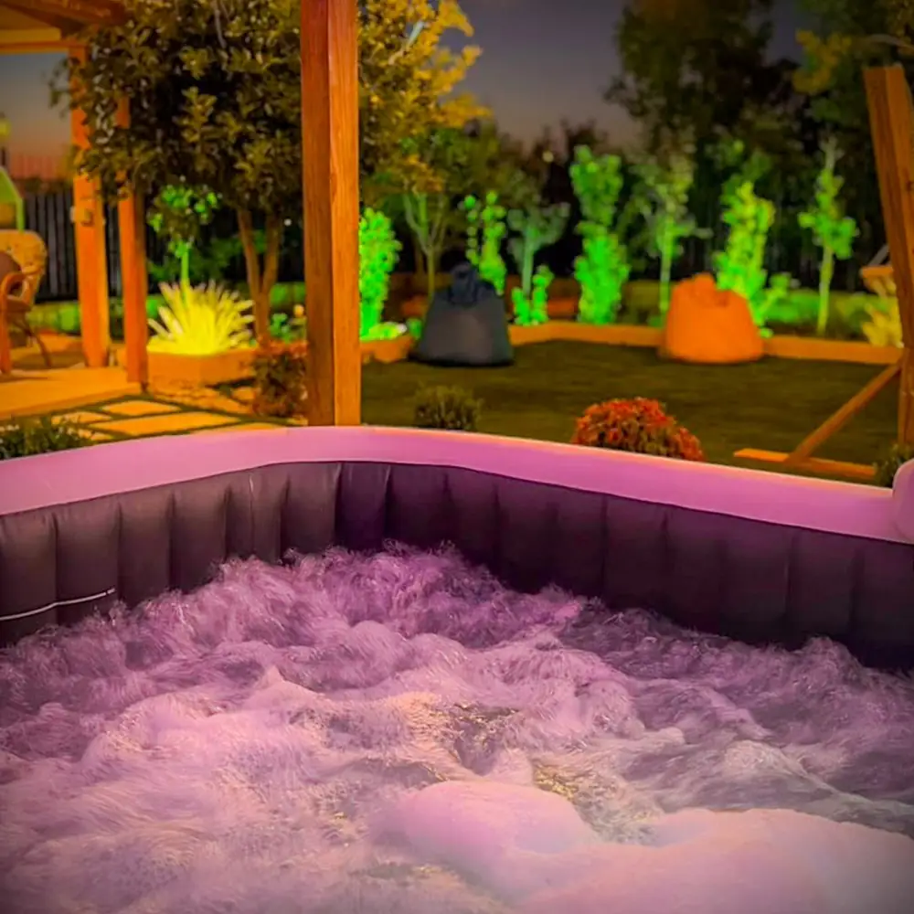 Outdoor Jacuzzi in the evening